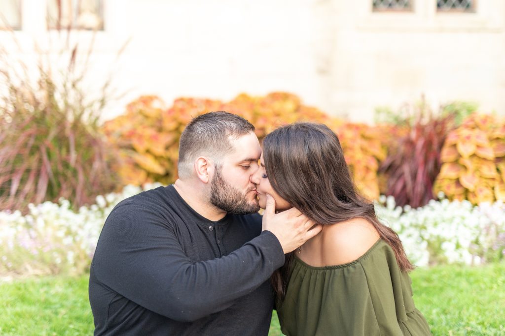 Hartwood Acres Park in Pittsburgh, Pennsylvania autumn engagement session by San Diego, California wedding photographer, Bree Thompson Photography. 