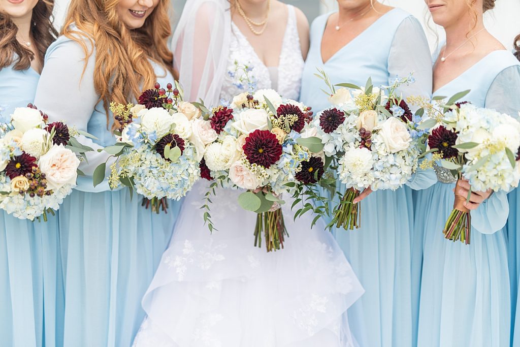 White Rose Barn fall blue and burgundy wedding in North Lawrence, Ohio by luxury wedding photographer, Bree Thompson, based in San Diego, California.