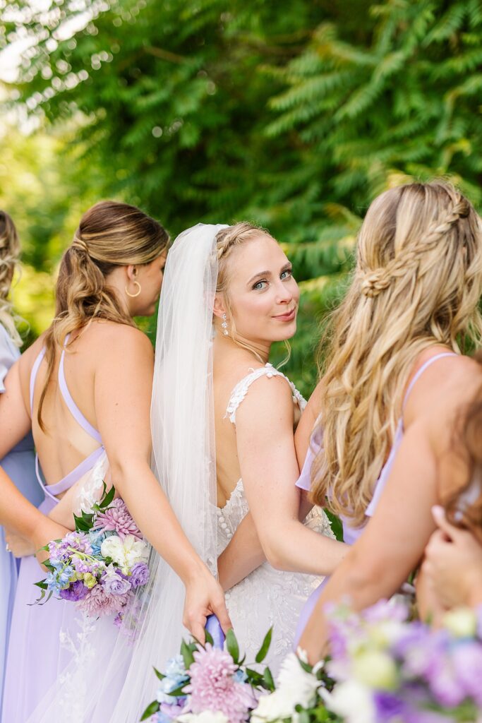 Bride and groom with their bridesmaids and groomsmen in Youngstown, Ohio.